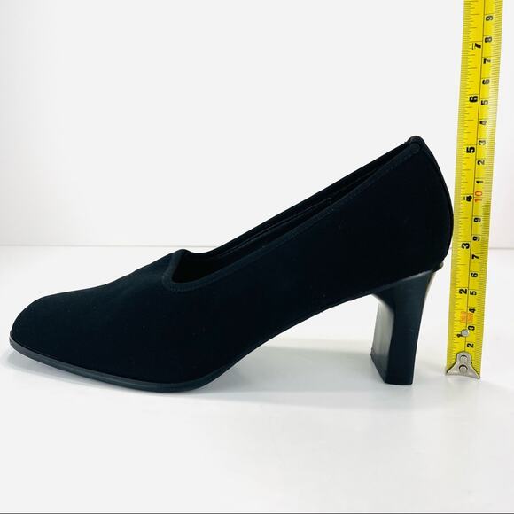 Axcess Mover Black Pumps Size 8 Fabric Upper Leather lining Closed Squared Toe - Picture 8 of 16
